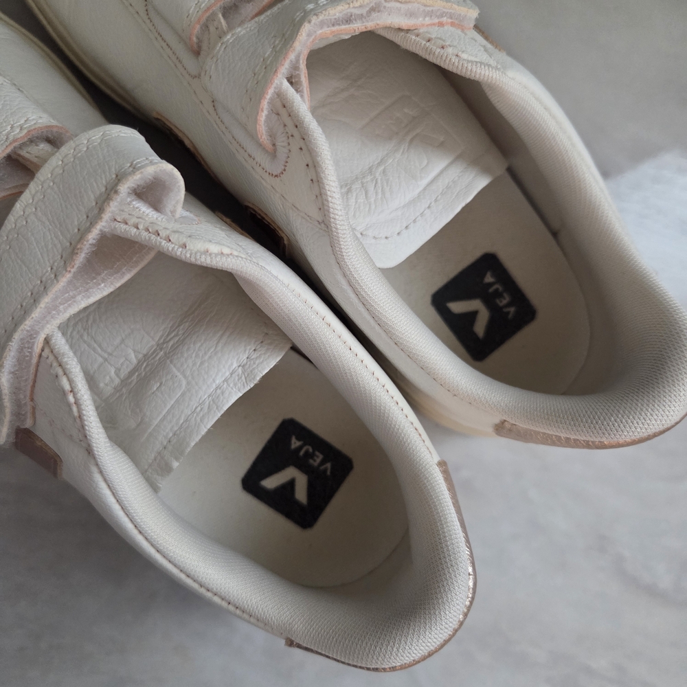 Veja Recife Logo White and Pink Velcro Sneakers - Picture 5 of 12